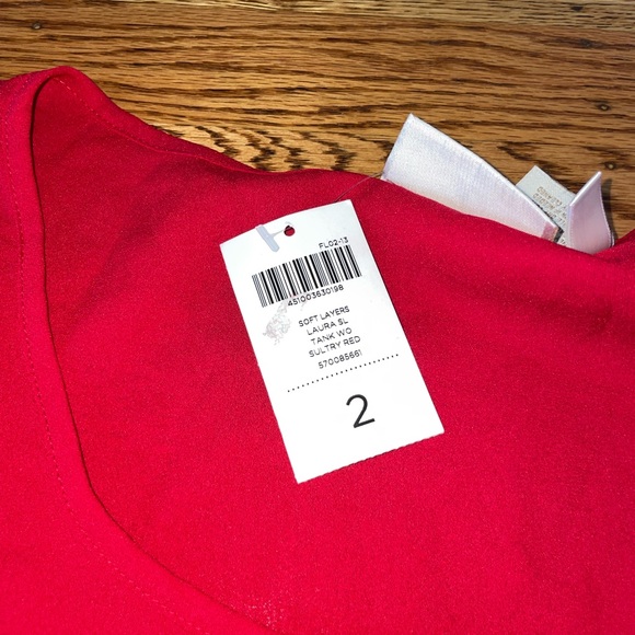 Brand new Chicos size 2 (large) SOFT LAYERS
LAURA SL TANK WO SULTRY RED - Picture 3 of 4